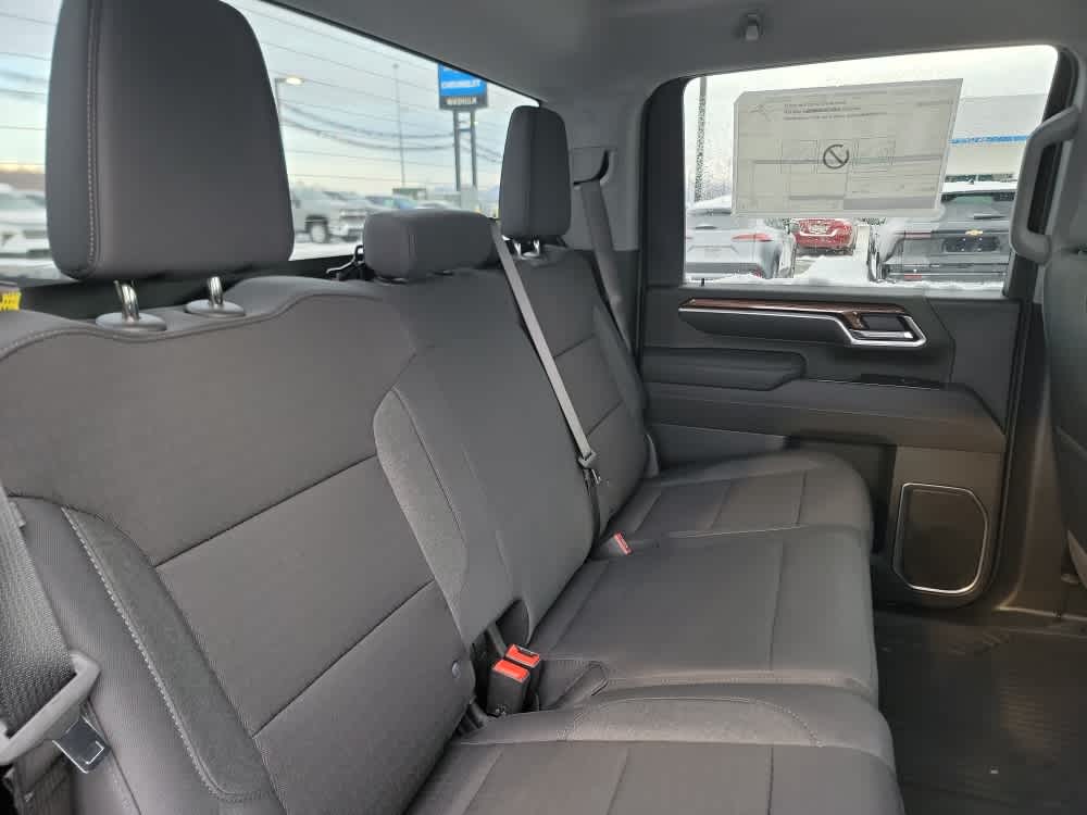 Thumbnail: 2026 Chevrolet Silverado 3500 - 19