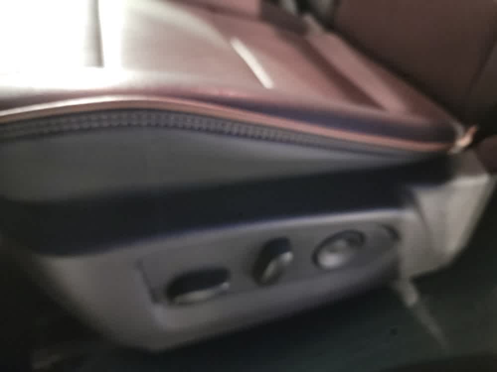 Thumbnail: 2025 GMC Canyon - 11