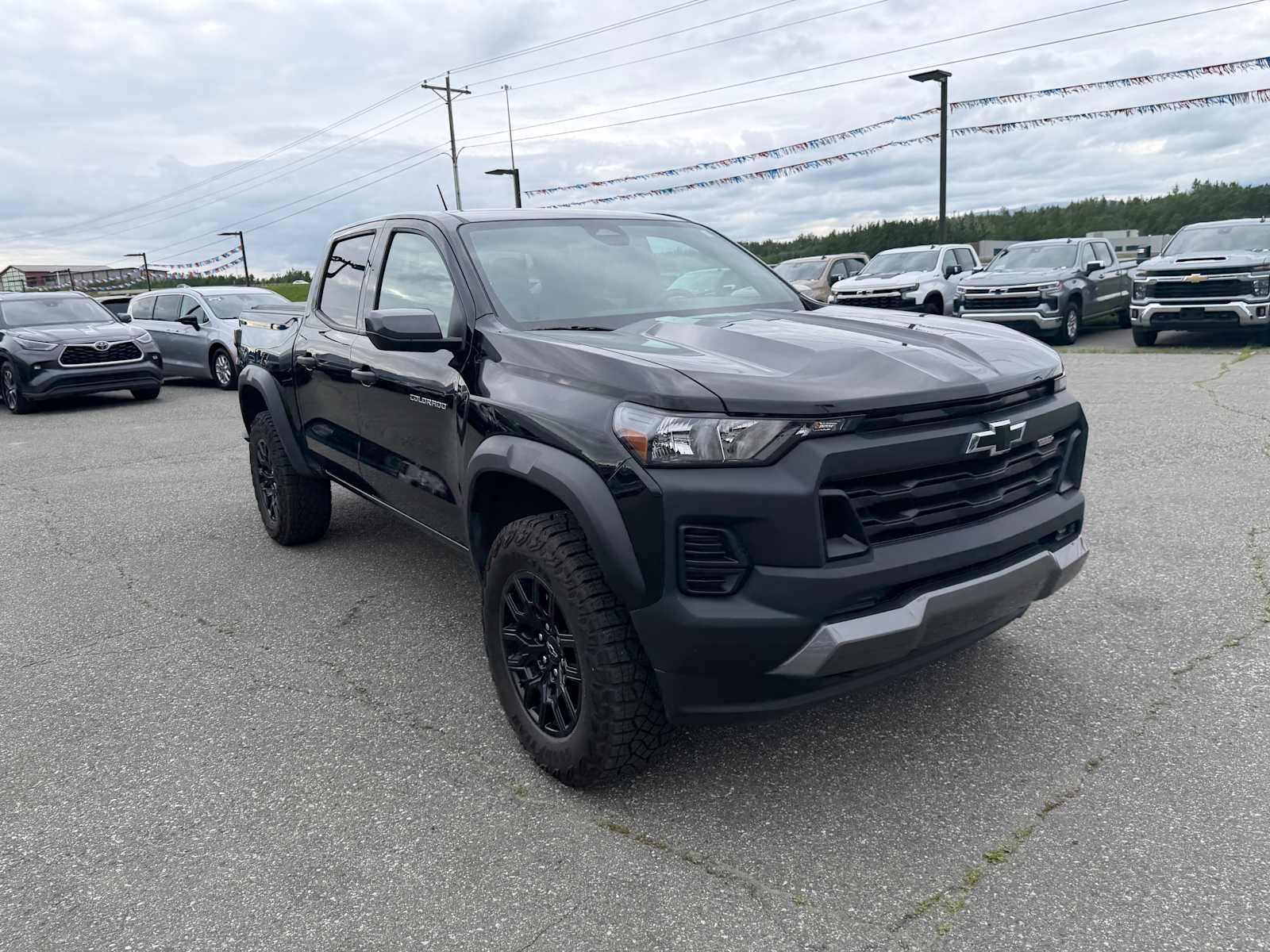 Thumbnail: 2025 Chevrolet Colorado - 11