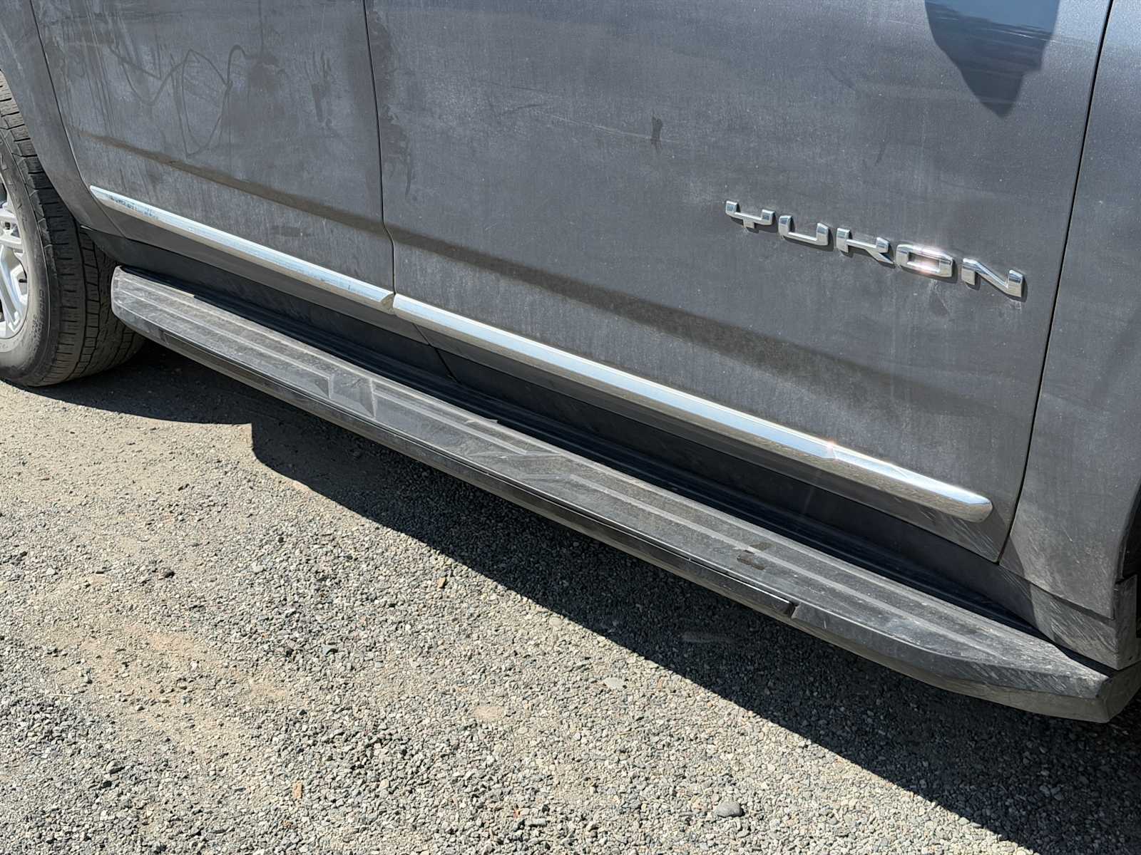 Thumbnail: 2021 GMC Yukon XL - 23