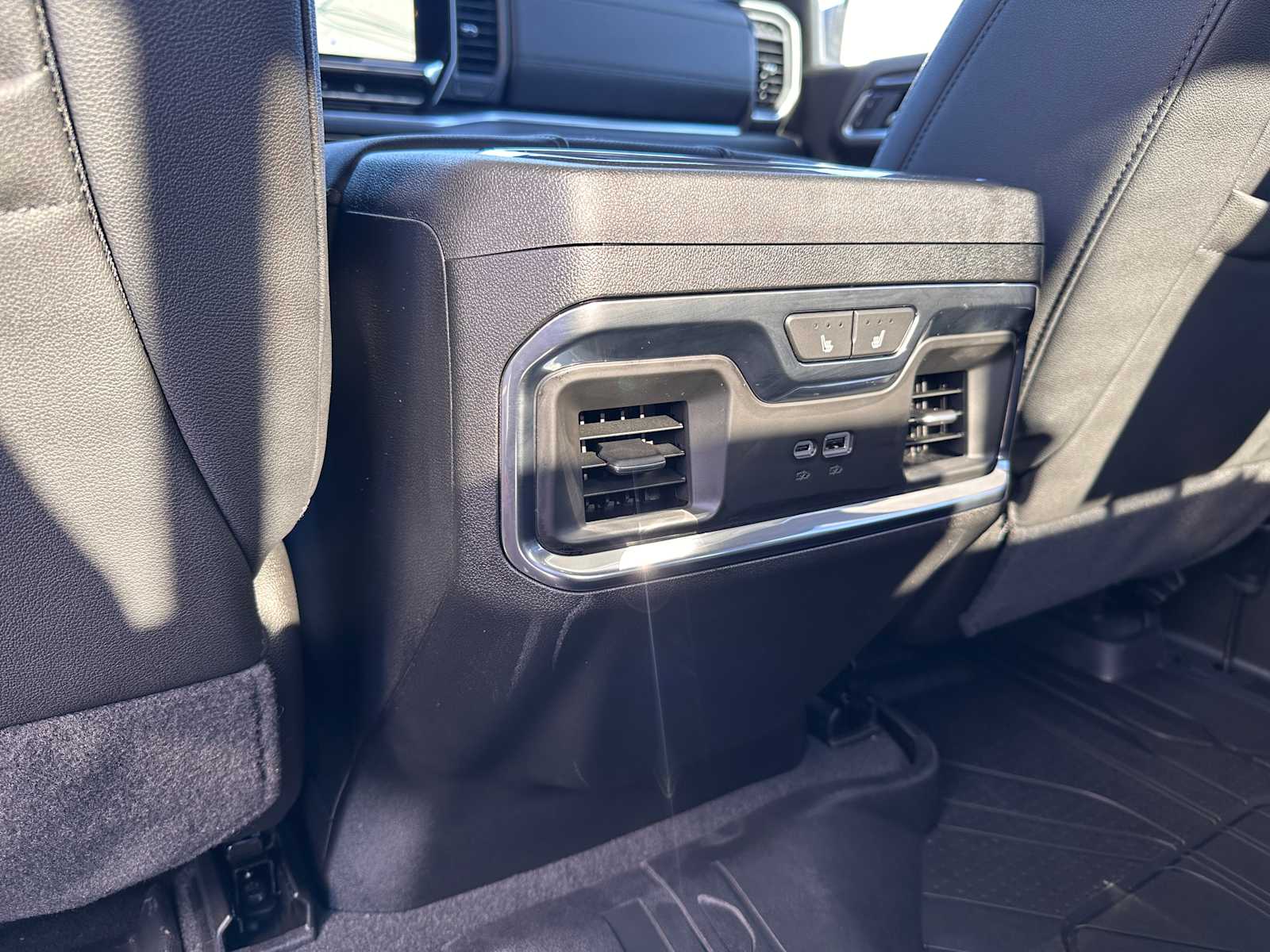 Thumbnail: 2026 Chevrolet Silverado 1500 - 22