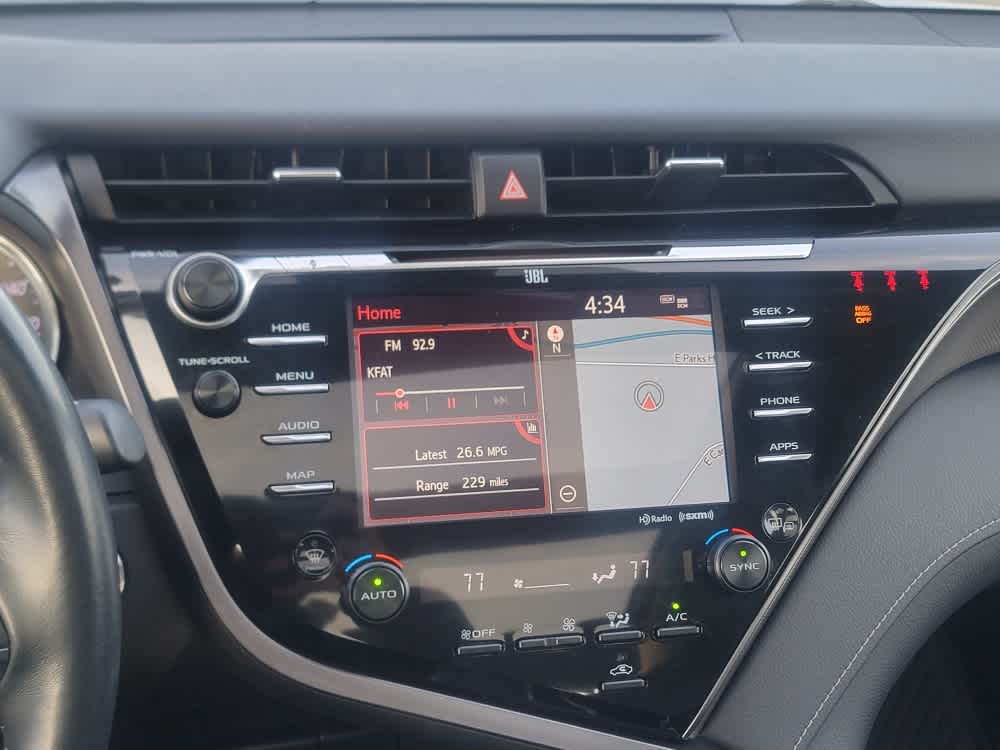 Thumbnail: 2019 Toyota Camry - 15