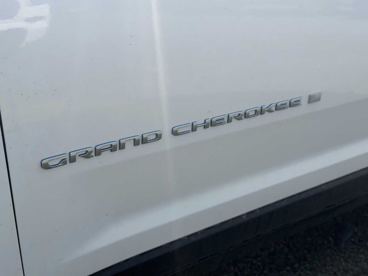 2024 Jeep Grand Cherokee 4xe - Image 13