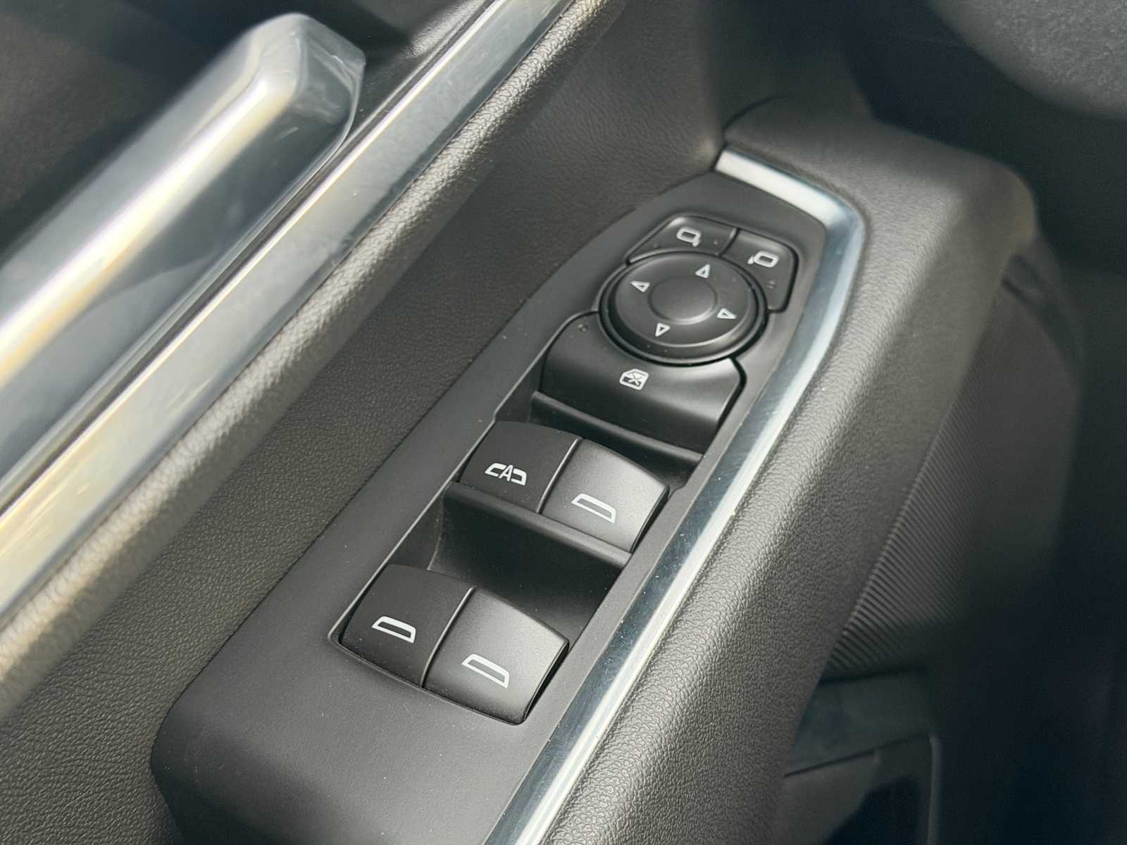 2026 Chevrolet Silverado 2500 HD LT - Image 4