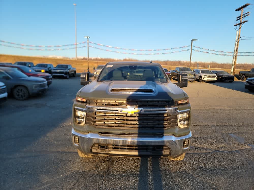 Thumbnail: 2026 Chevrolet Silverado 2500 - 8