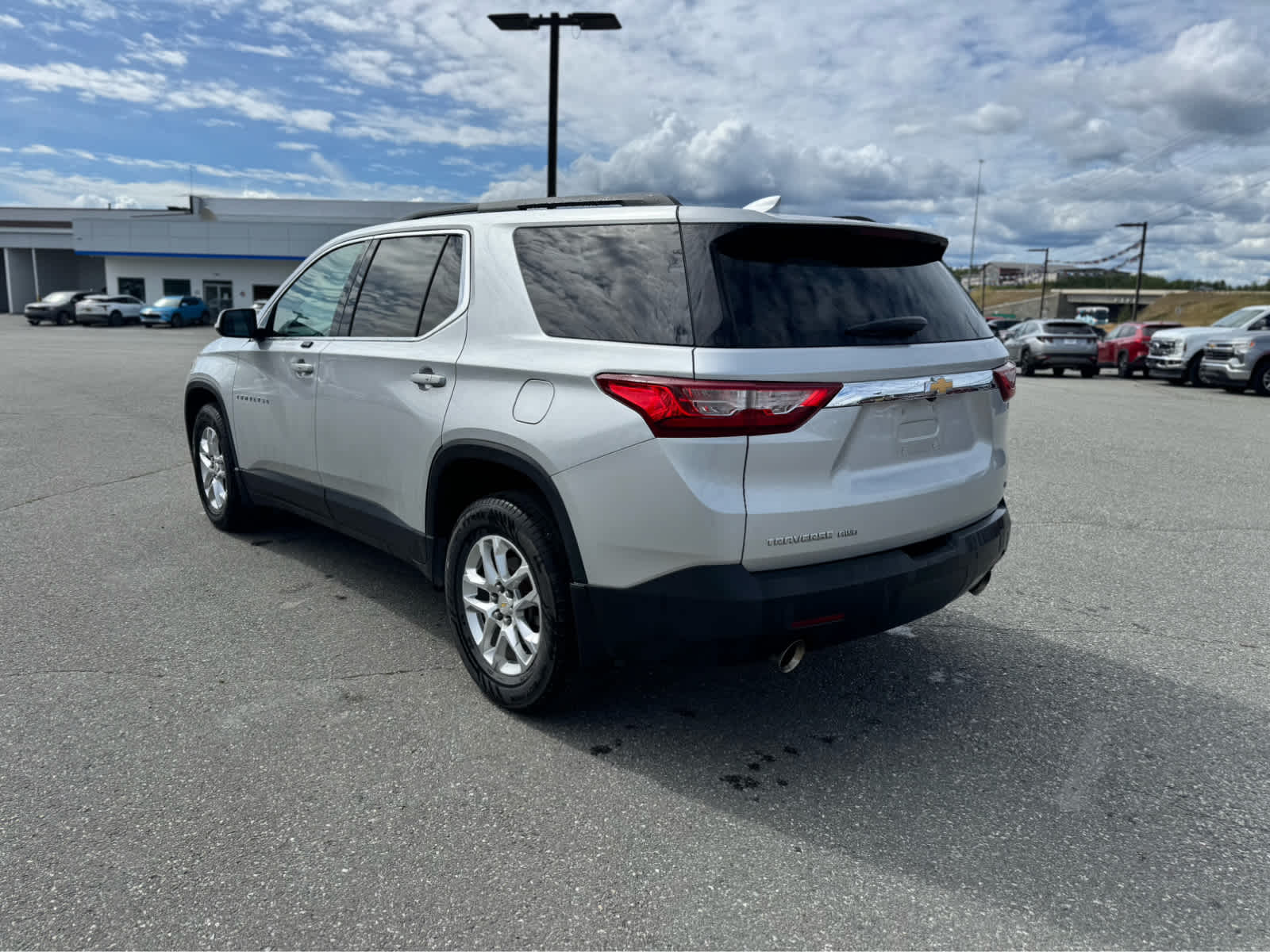 Thumbnail: 2019 Chevrolet Traverse - 3