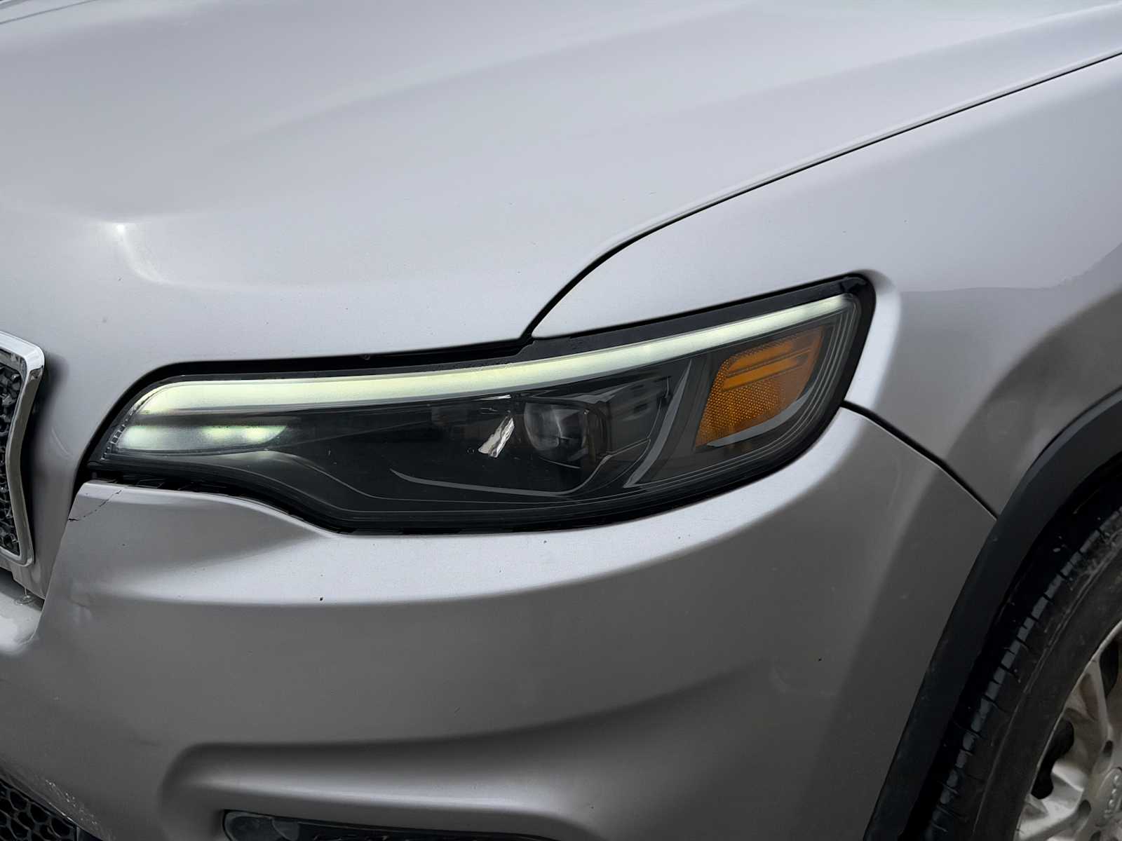 Thumbnail: 2019 Jeep Cherokee - 13