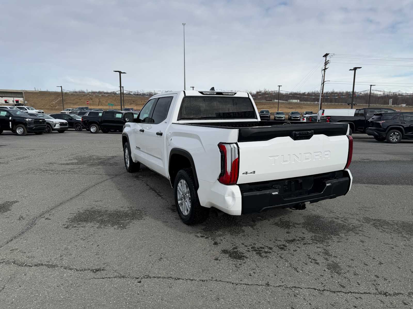 Thumbnail: 2024 Toyota Tundra - 9