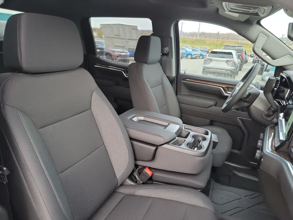 Thumbnail: 2026 Chevrolet Silverado 1500 - 18