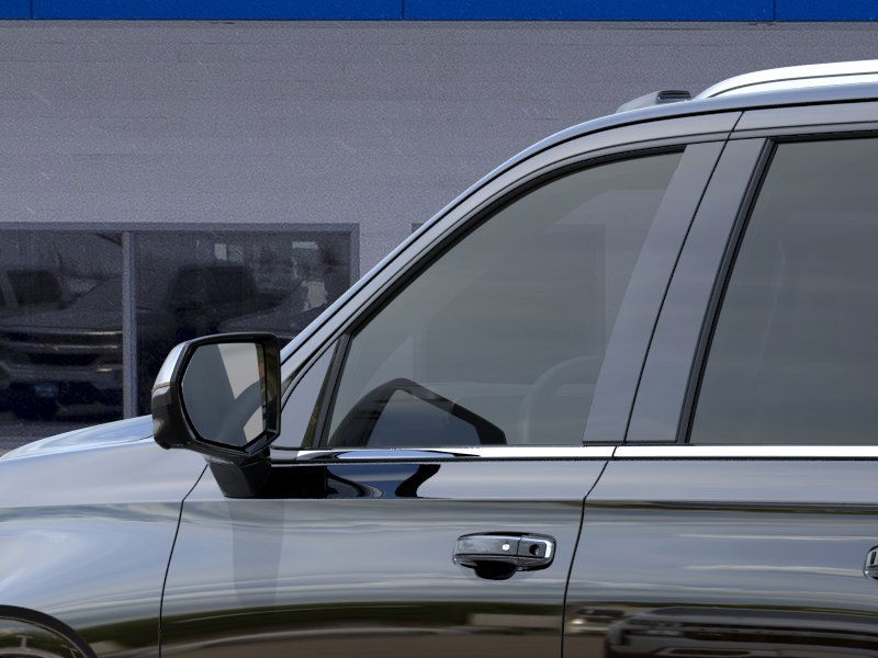 Thumbnail: 2026 Chevrolet Suburban - 37