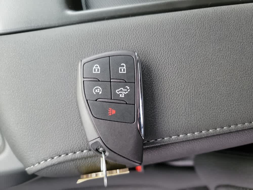 Thumbnail: 2026 Chevrolet Silverado 3500 - 22