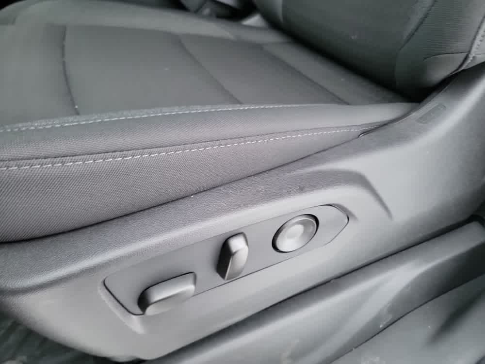 Thumbnail: 2026 Chevrolet Silverado 2500 - 11