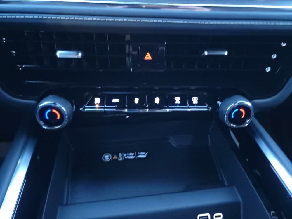 Thumbnail: 2026 Chevrolet Tahoe - 17