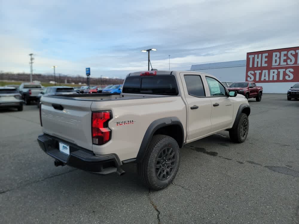Thumbnail: 2026 Chevrolet Colorado - 5