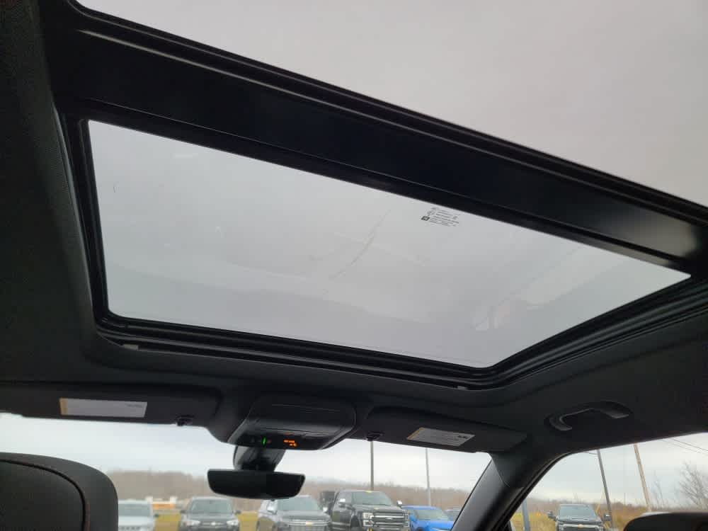 Thumbnail: 2025 Chevrolet Blazer - 18