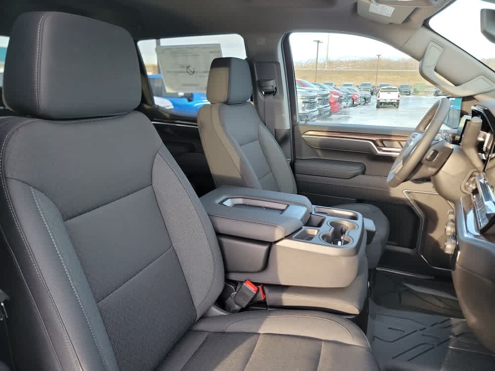 Thumbnail: 2026 Chevrolet Silverado 1500 - 18