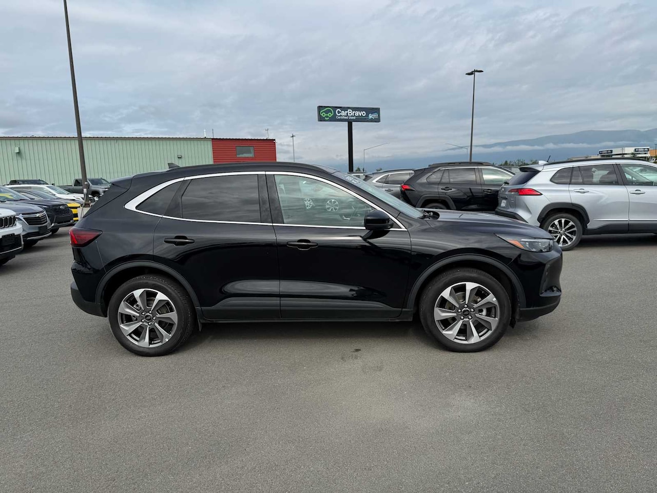 2025 Ford Escape Platinum - Image 12