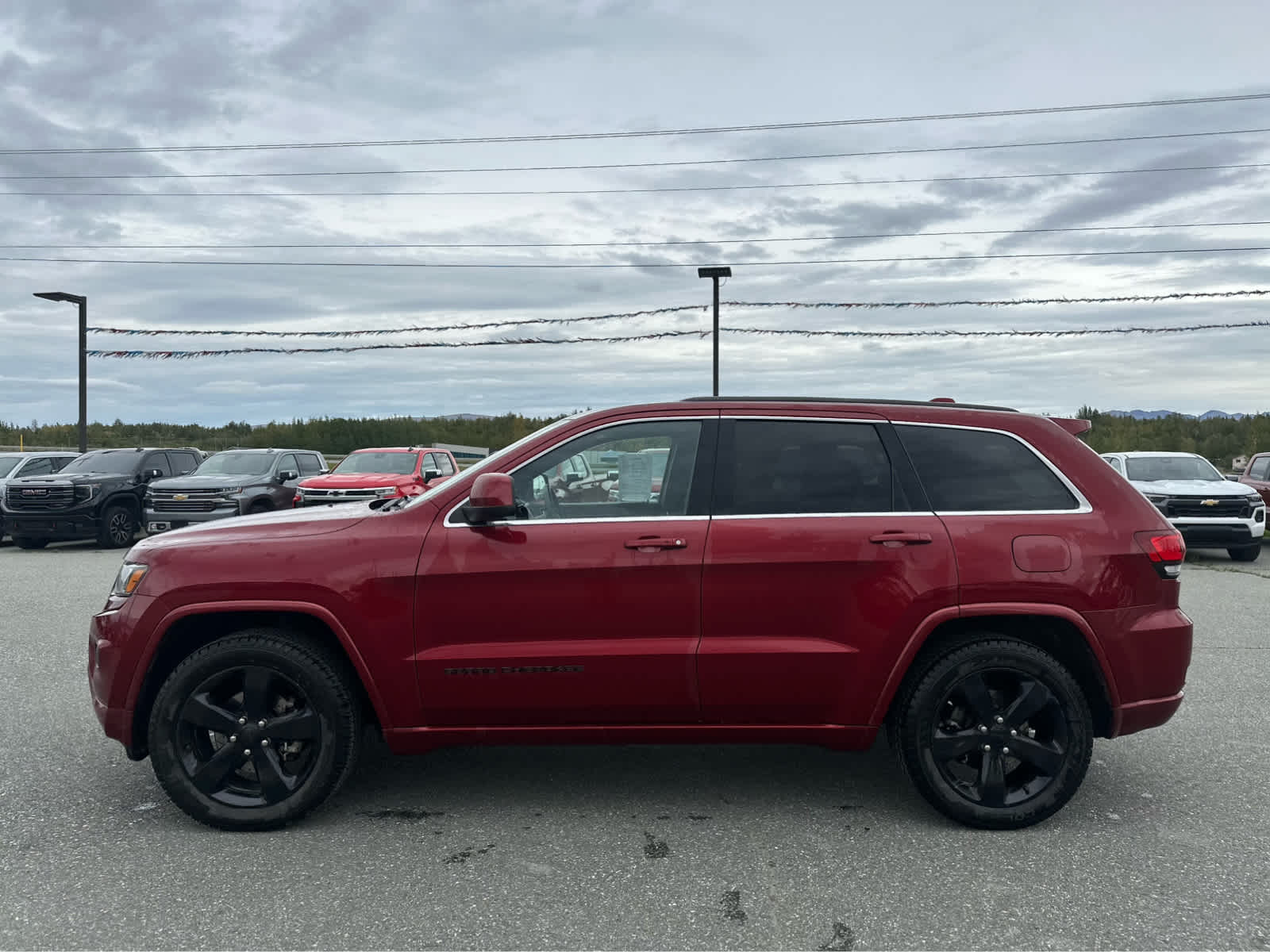 Thumbnail: 2015 Jeep Grand Cherokee - 4