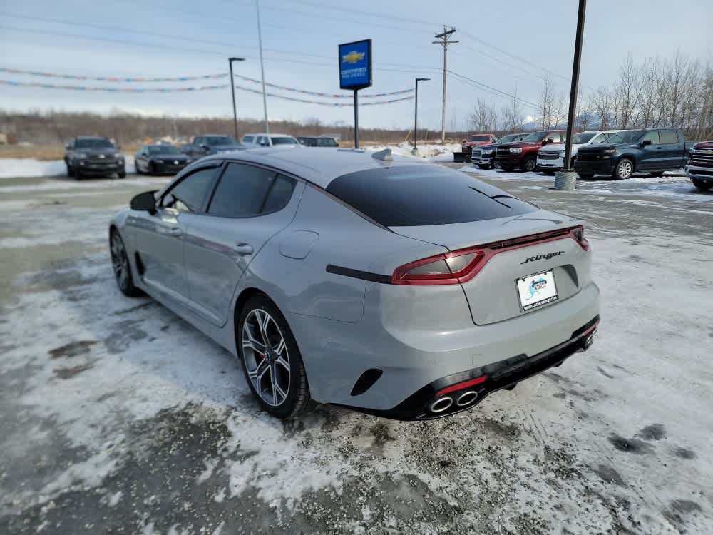 Thumbnail: 2018 Kia Stinger - 3