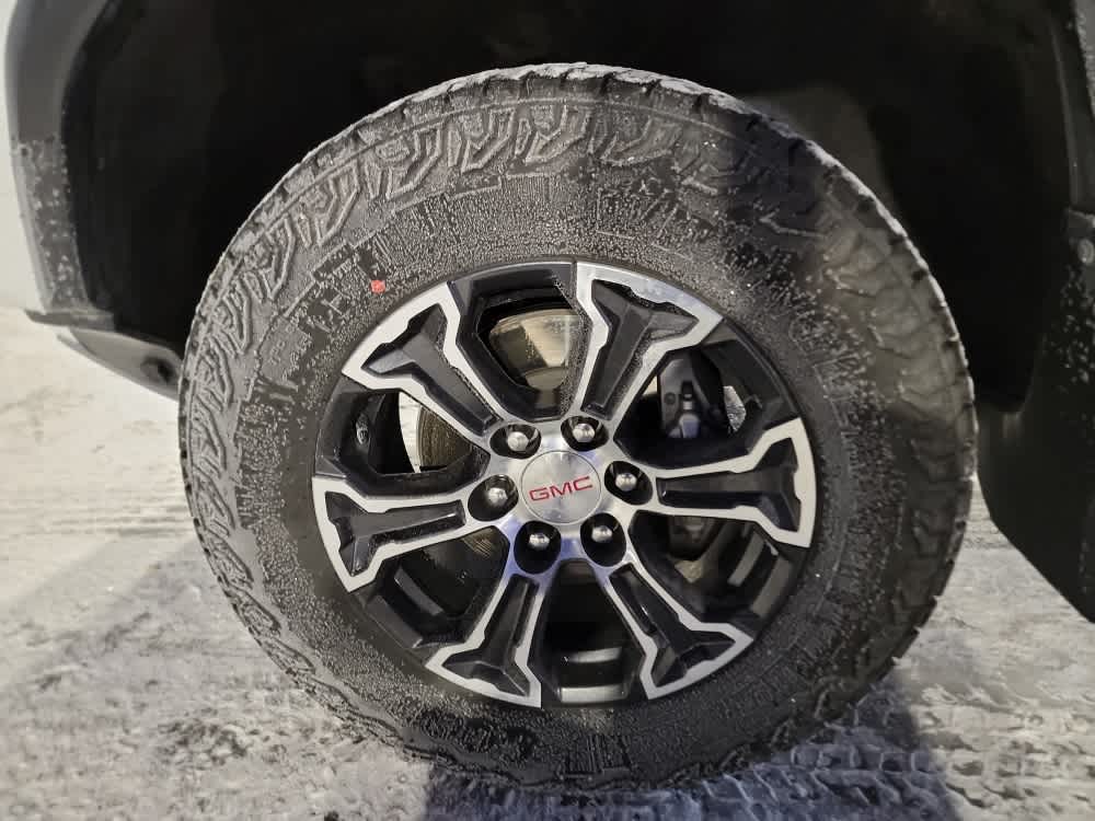 Thumbnail: 2025 GMC Canyon - 9