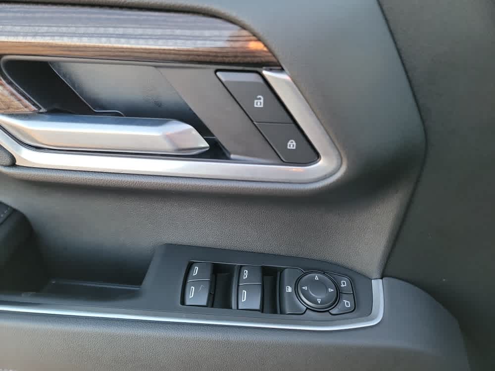 Thumbnail: 2026 Chevrolet Silverado 1500 - 10