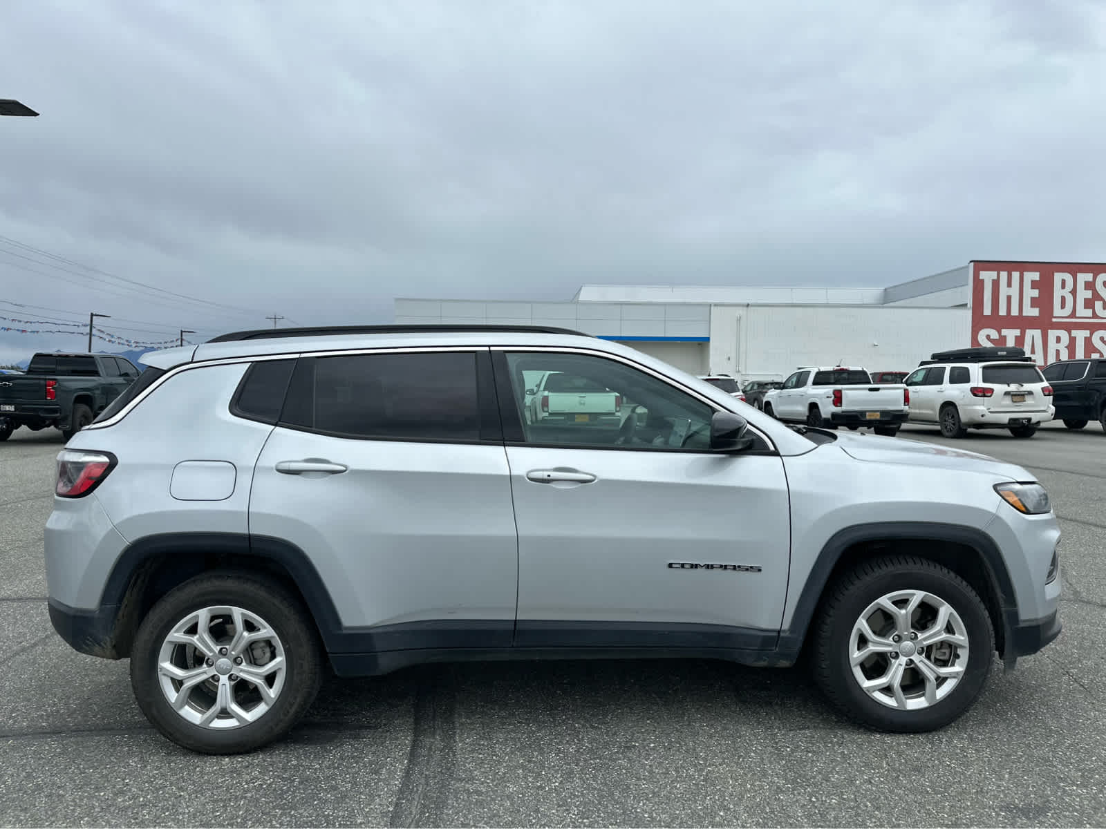 Thumbnail: 2024 Jeep Compass - 8