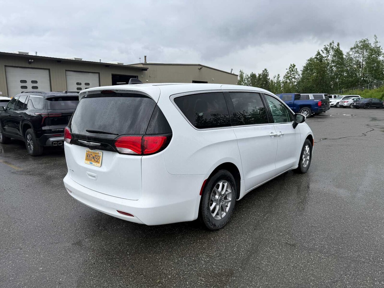 2025 Chrysler Pacifica Limited - Image 7