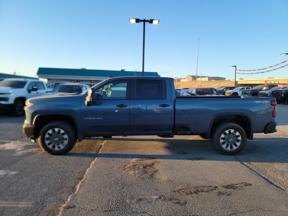 Thumbnail: 2026 Chevrolet Silverado 2500 - 2