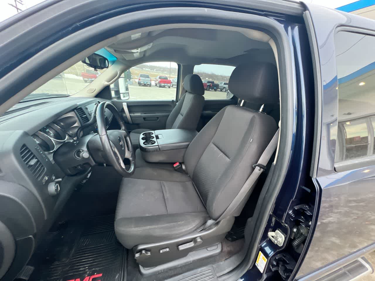 Thumbnail: 2011 GMC Sierra 1500 - 11