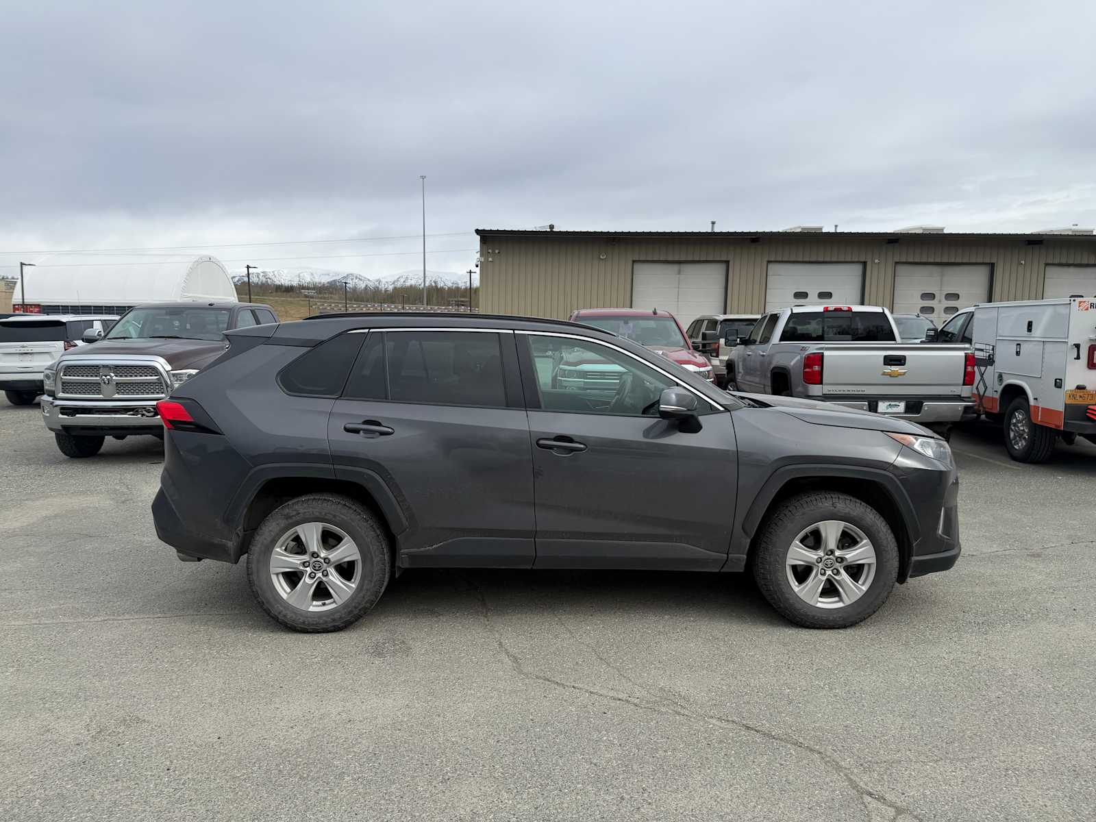 Thumbnail: 2021 Toyota RAV4 - 6