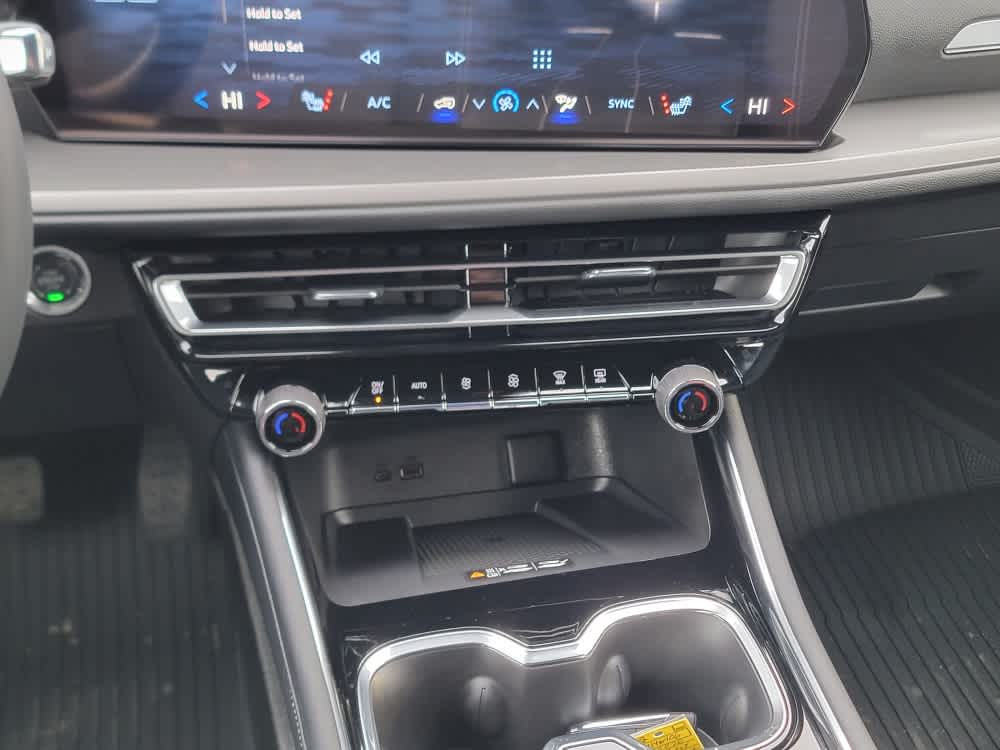 Thumbnail: 2026 Chevrolet Traverse - 17