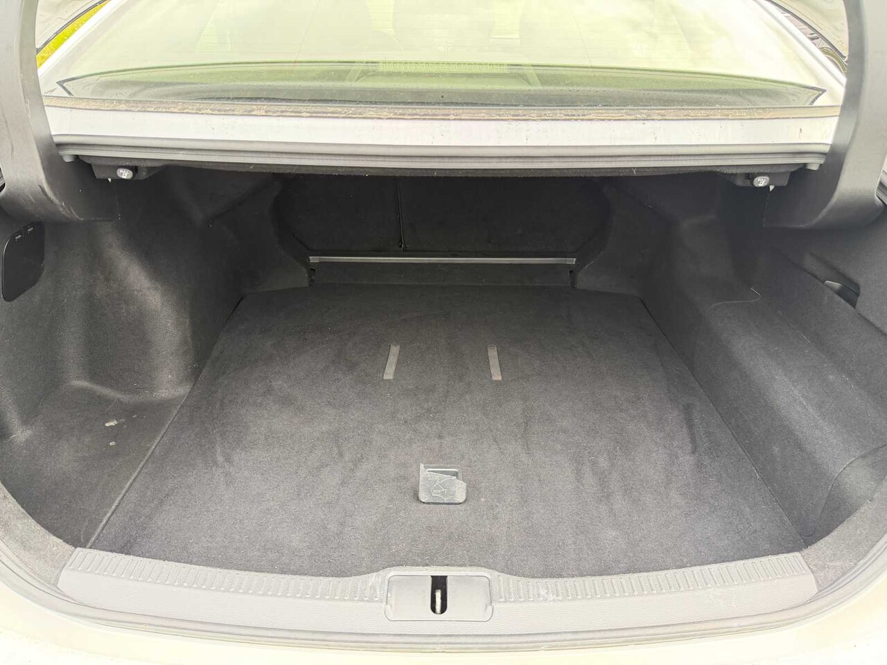 2024 Toyota Crown XLE - Image 17