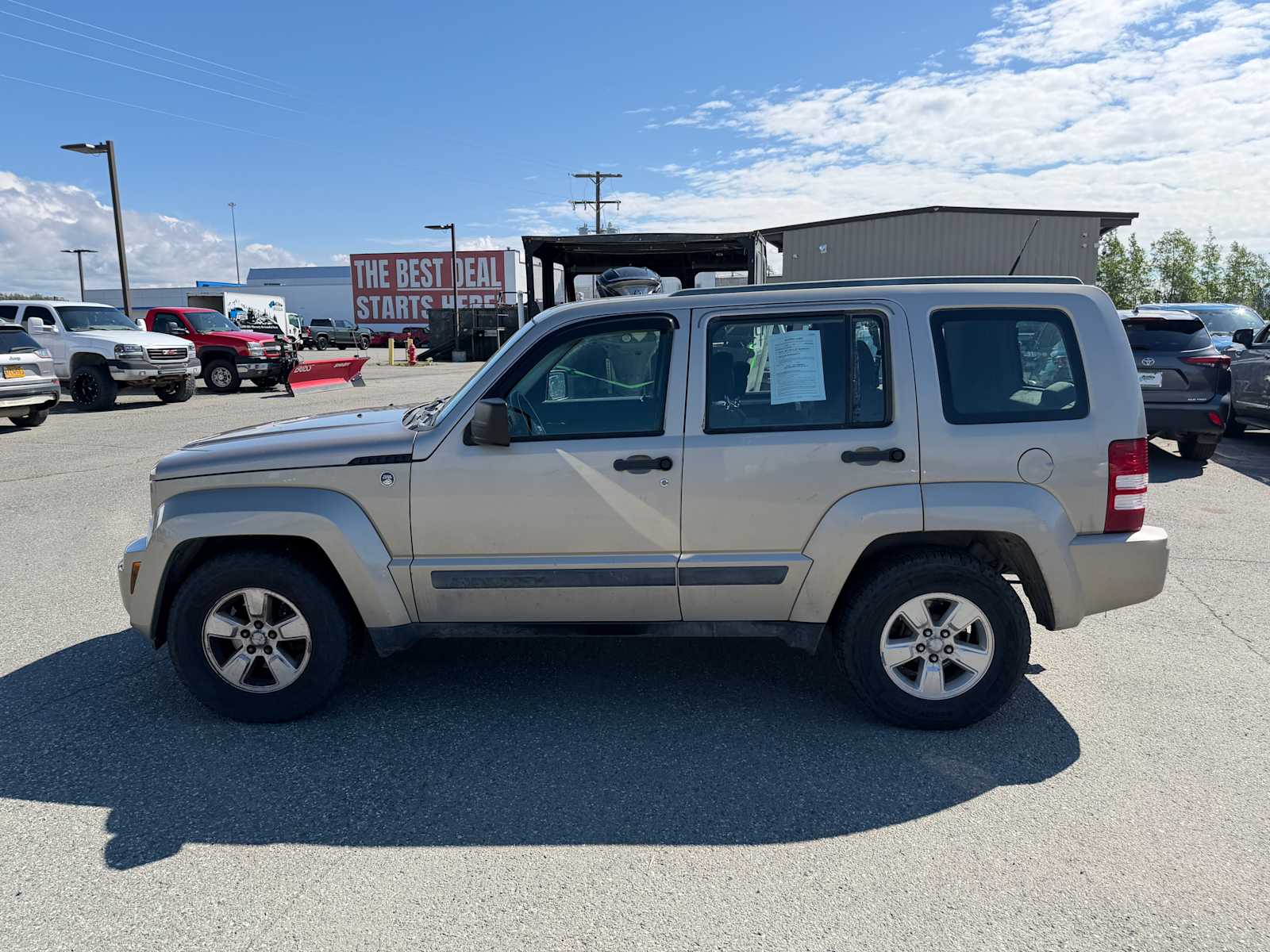 Thumbnail: 2011 Jeep Liberty - 2