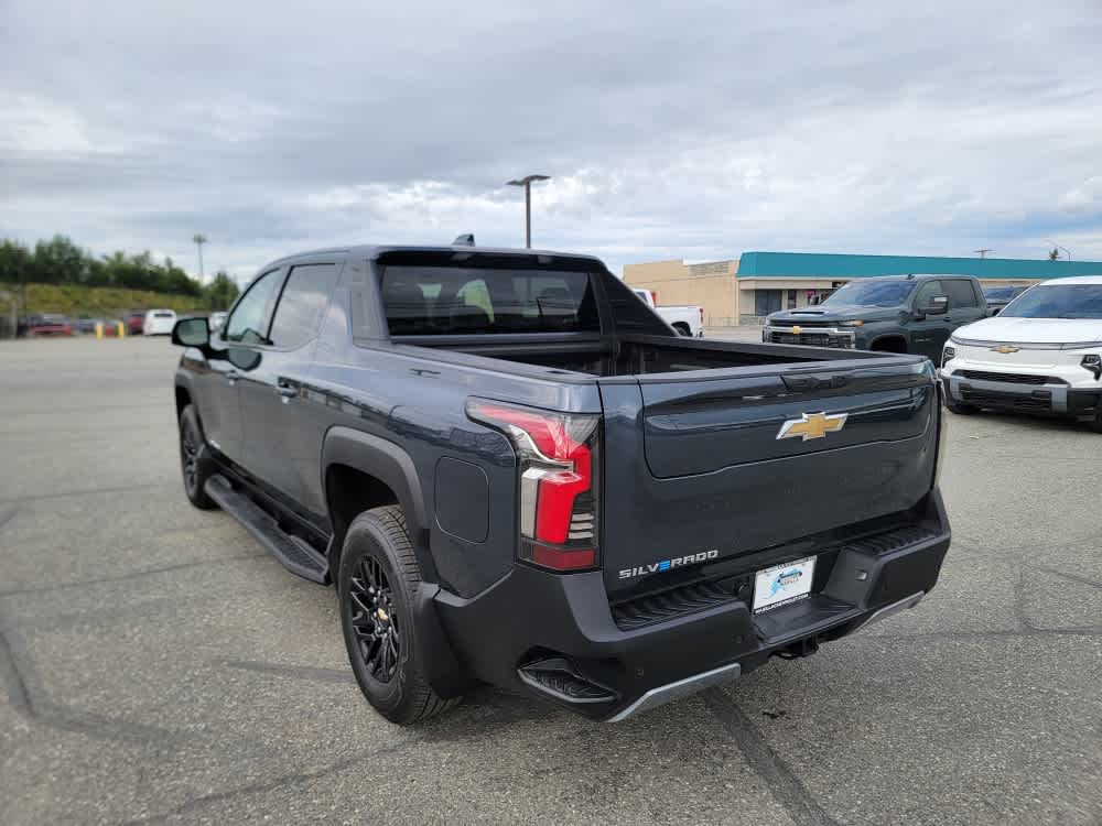 Thumbnail: 2025 Chevrolet Silverado EV - 3