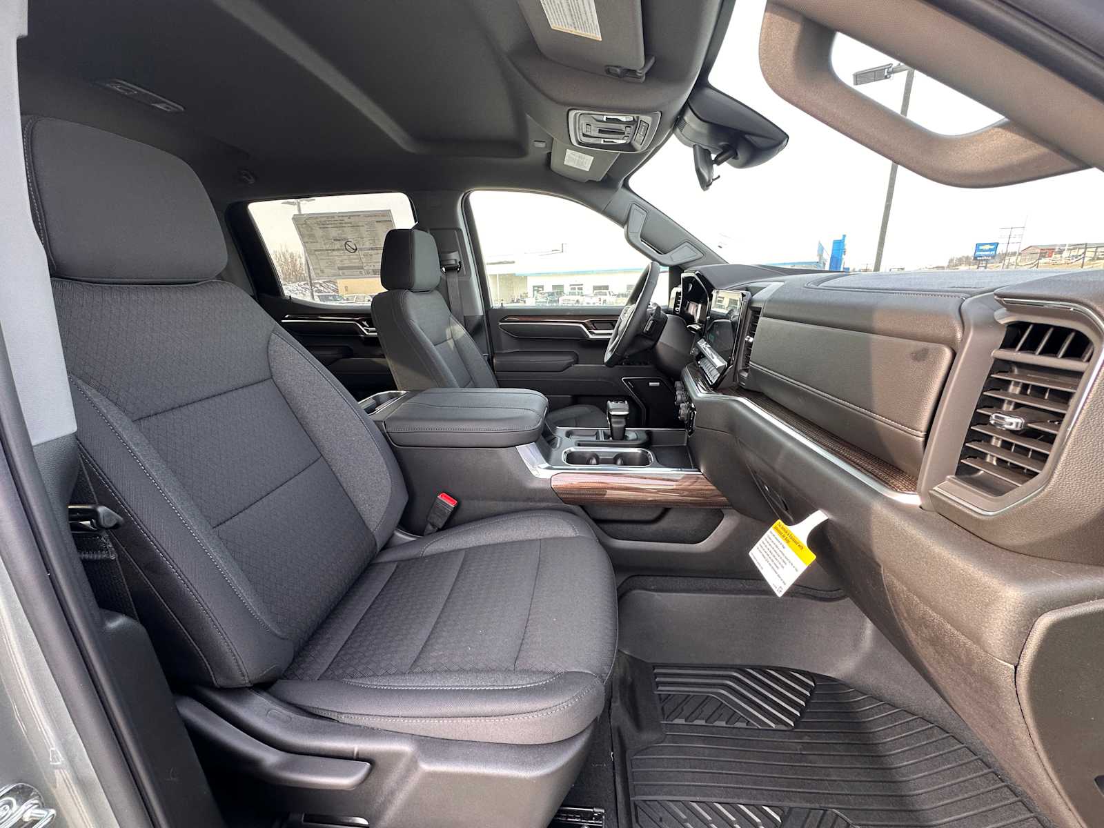 Thumbnail: 2026 Chevrolet Silverado 1500 - 24