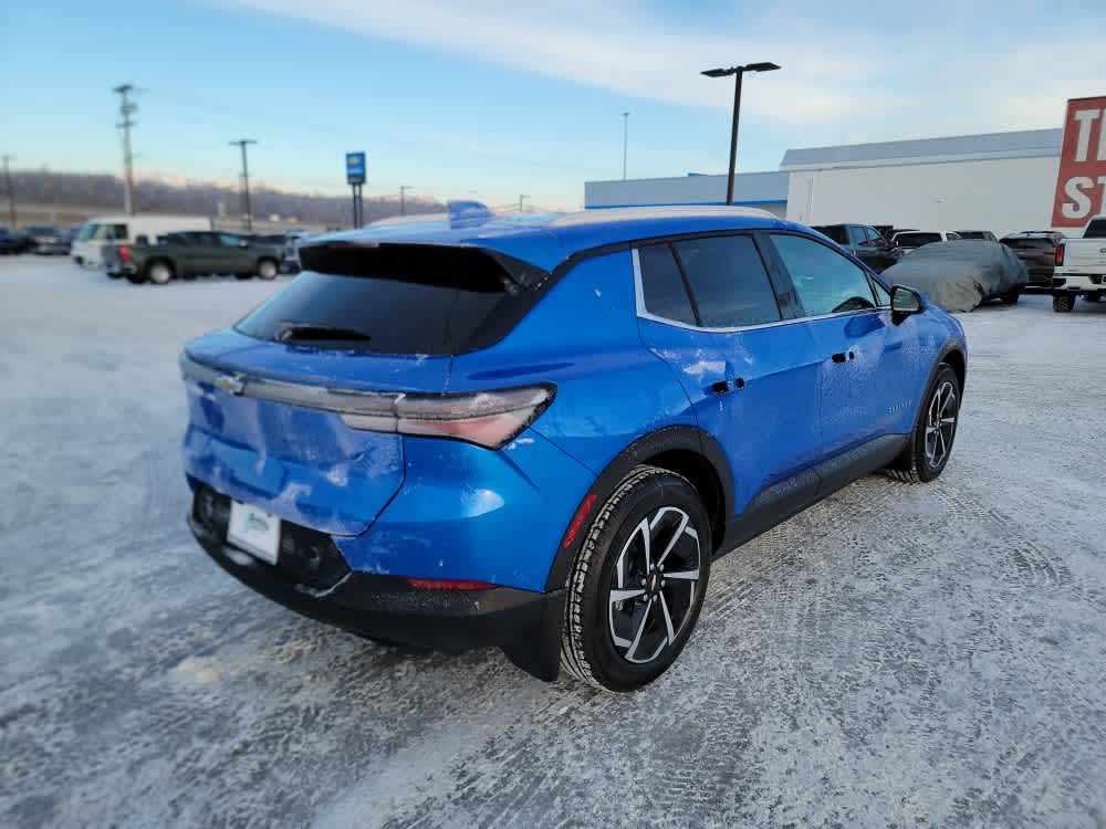 Thumbnail: 2026 Chevrolet Equinox - 5