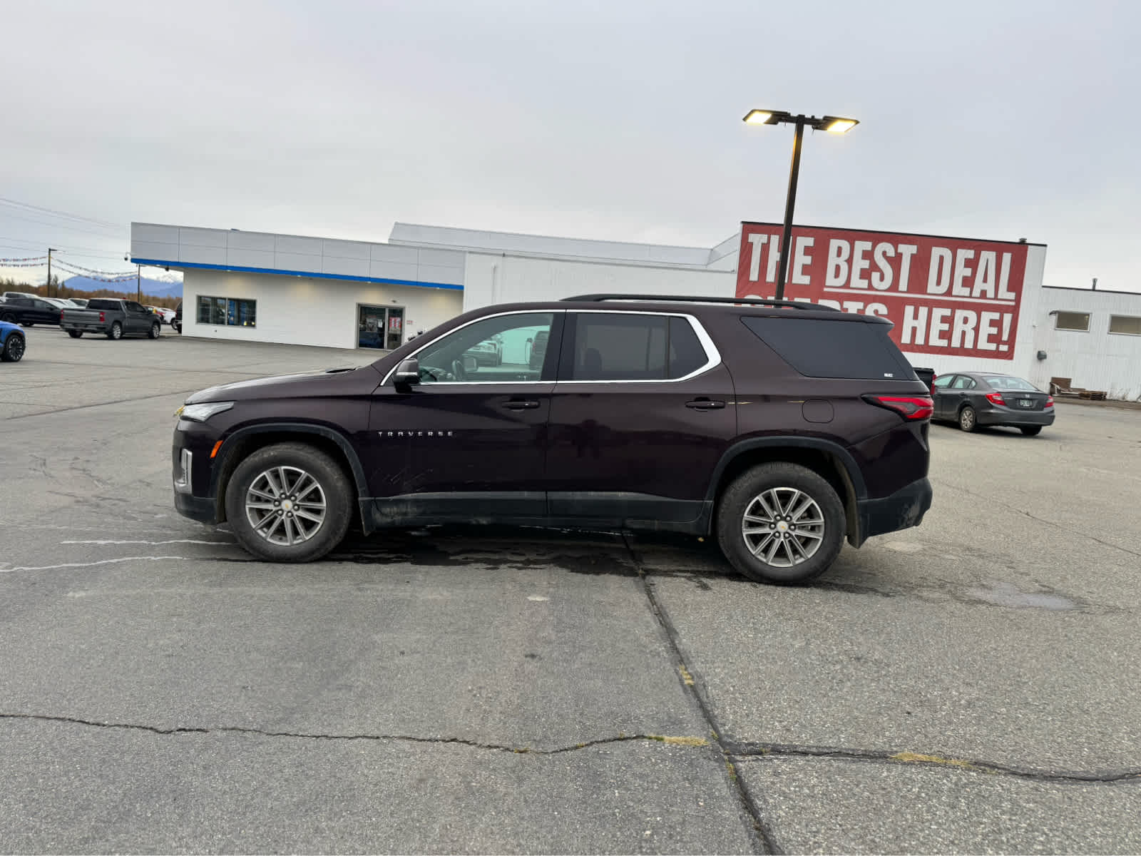 Thumbnail: 2022 Chevrolet Traverse - 2