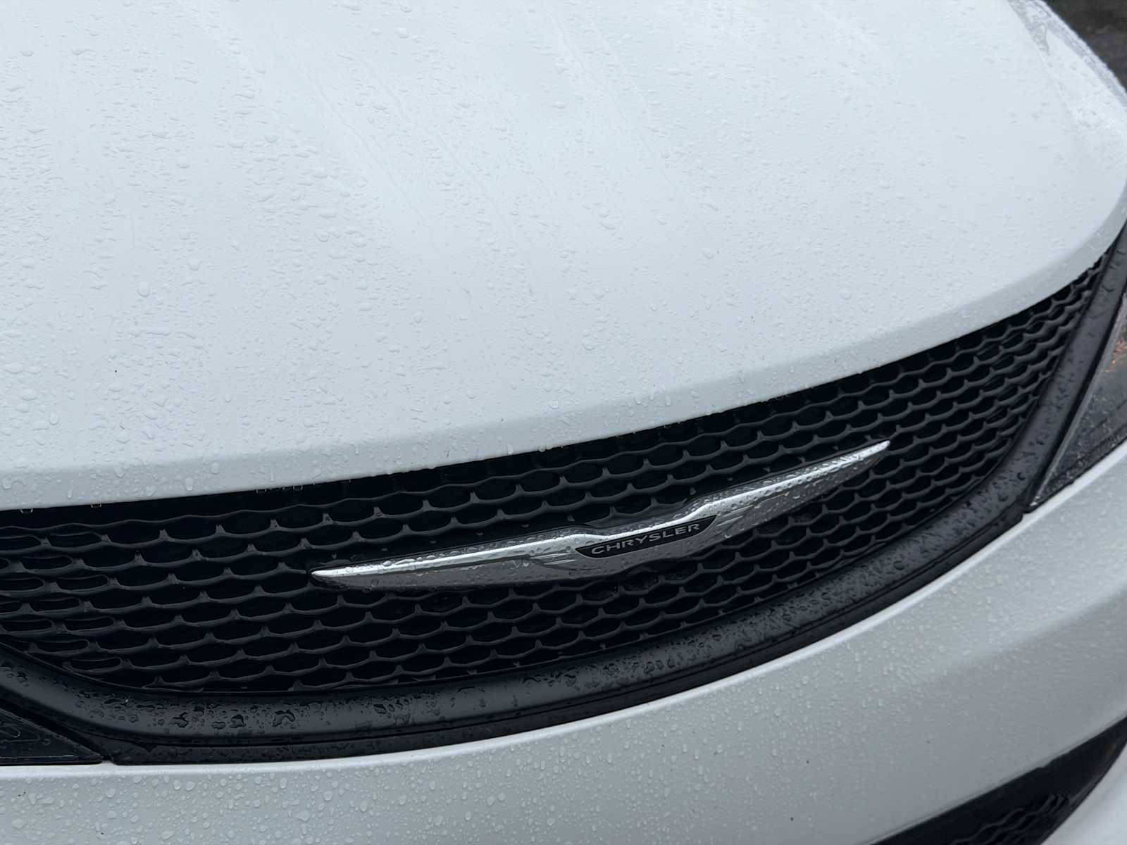 2025 Chrysler Pacifica Limited - Photo 15