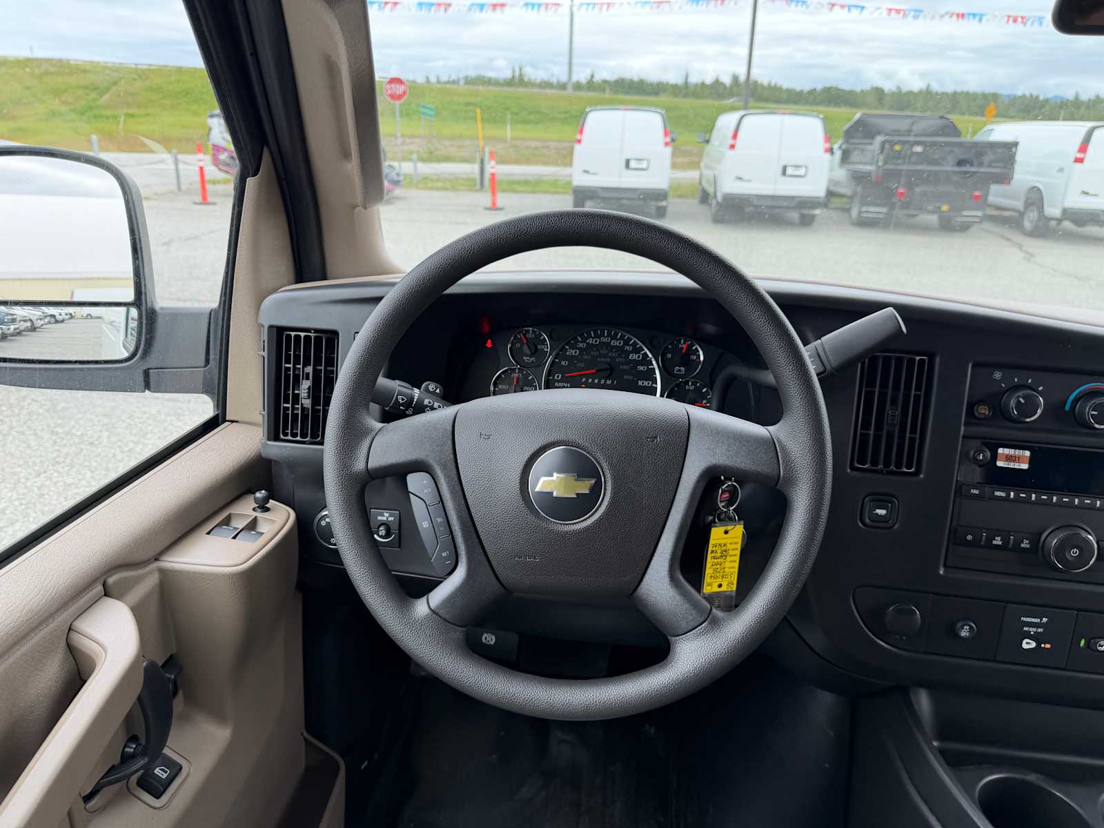 2025 Chevrolet Express Cargo Work Van - Photo 18