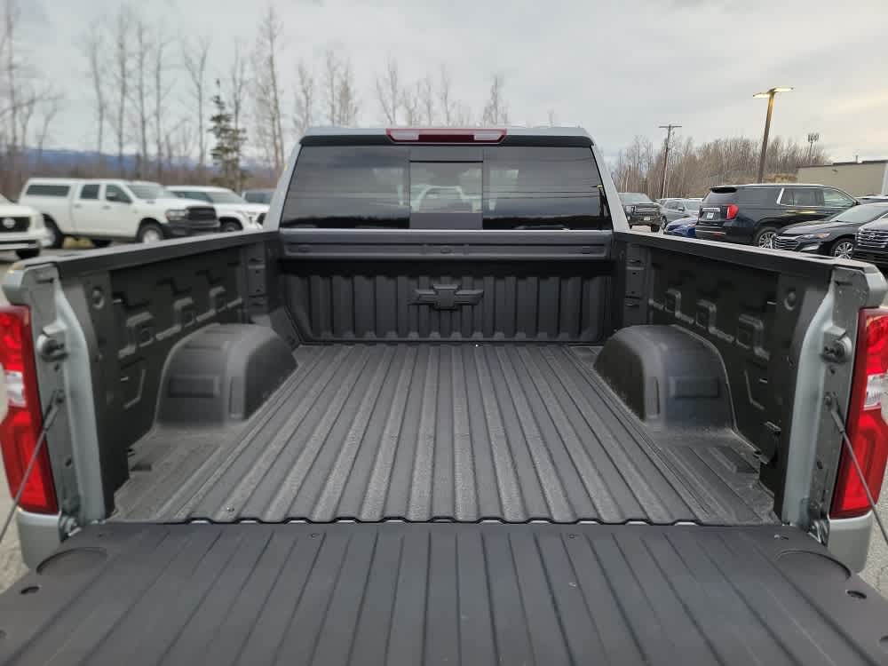 Thumbnail: 2026 Chevrolet Silverado 1500 - 21