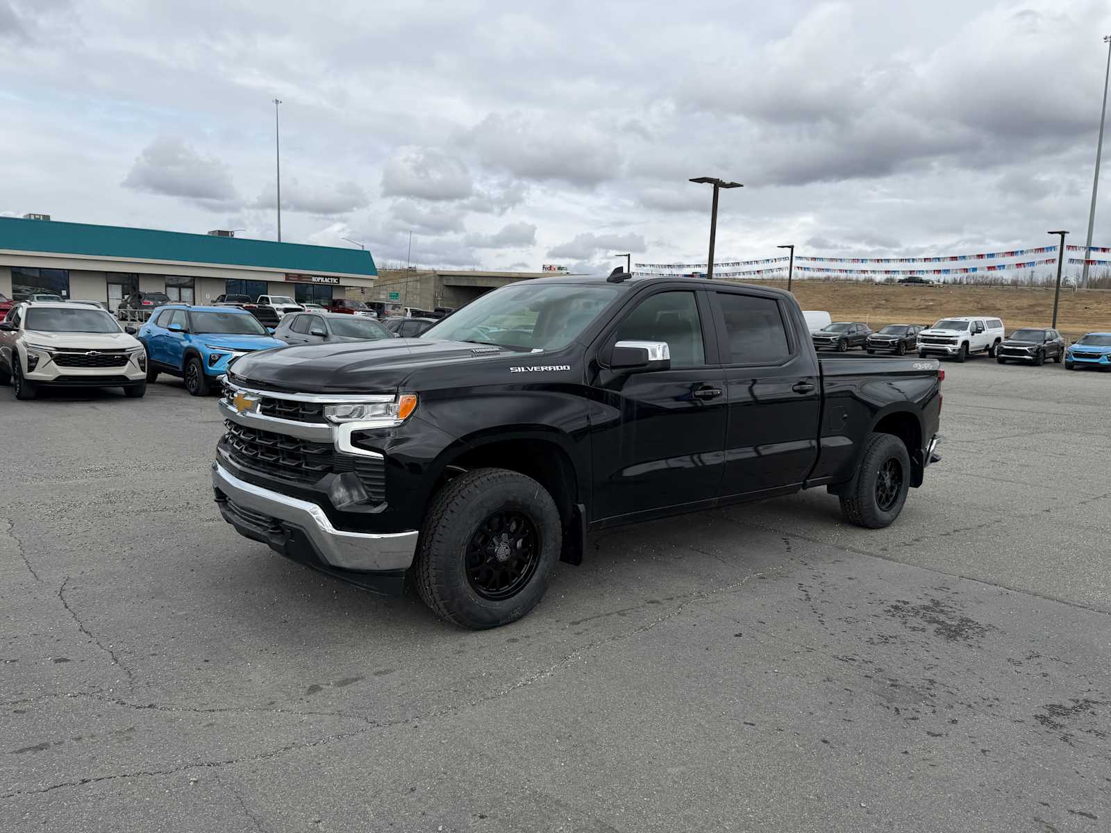Thumbnail: 2026 Chevrolet Silverado 1500 - 9