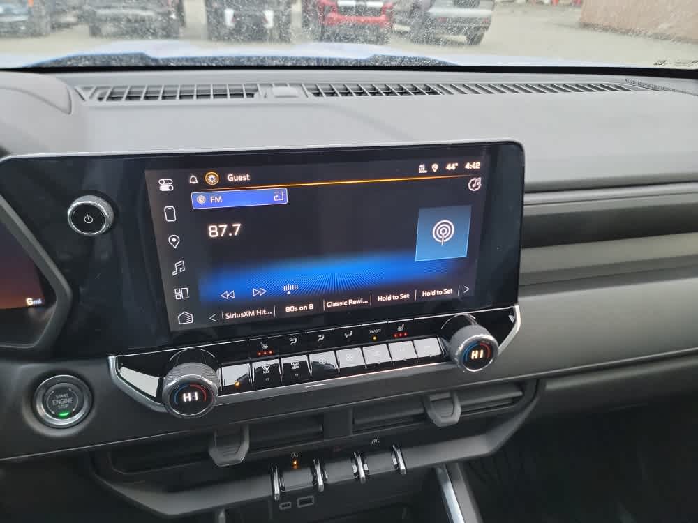 Thumbnail: 2026 Chevrolet Colorado - 15