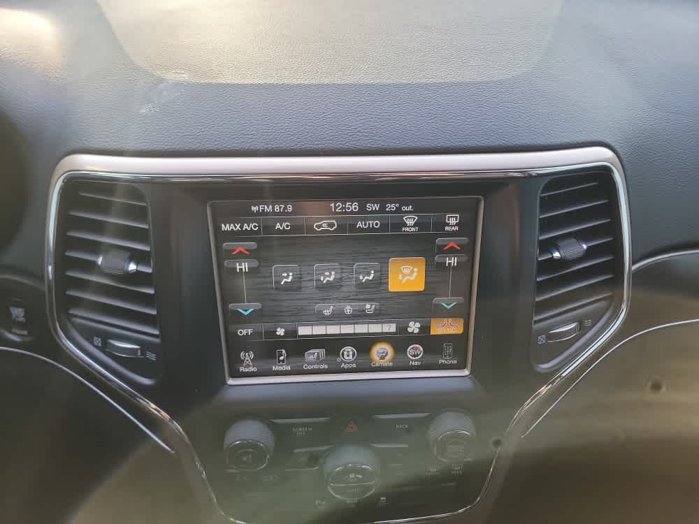 Thumbnail: 2015 Jeep Grand Cherokee - 15