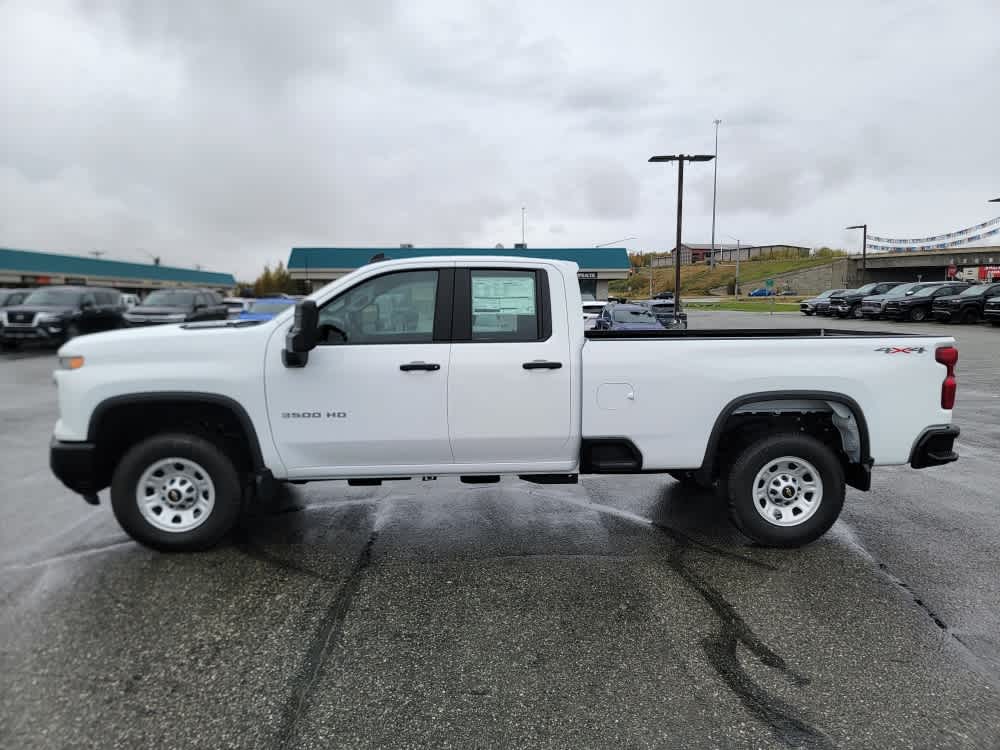 Thumbnail: 2025 Chevrolet Silverado 3500 - 2