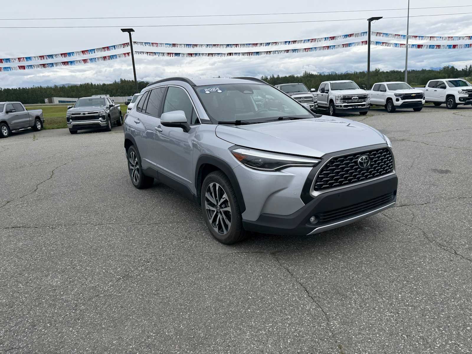 2024 Toyota Corolla Cross XLE - Photo 10
