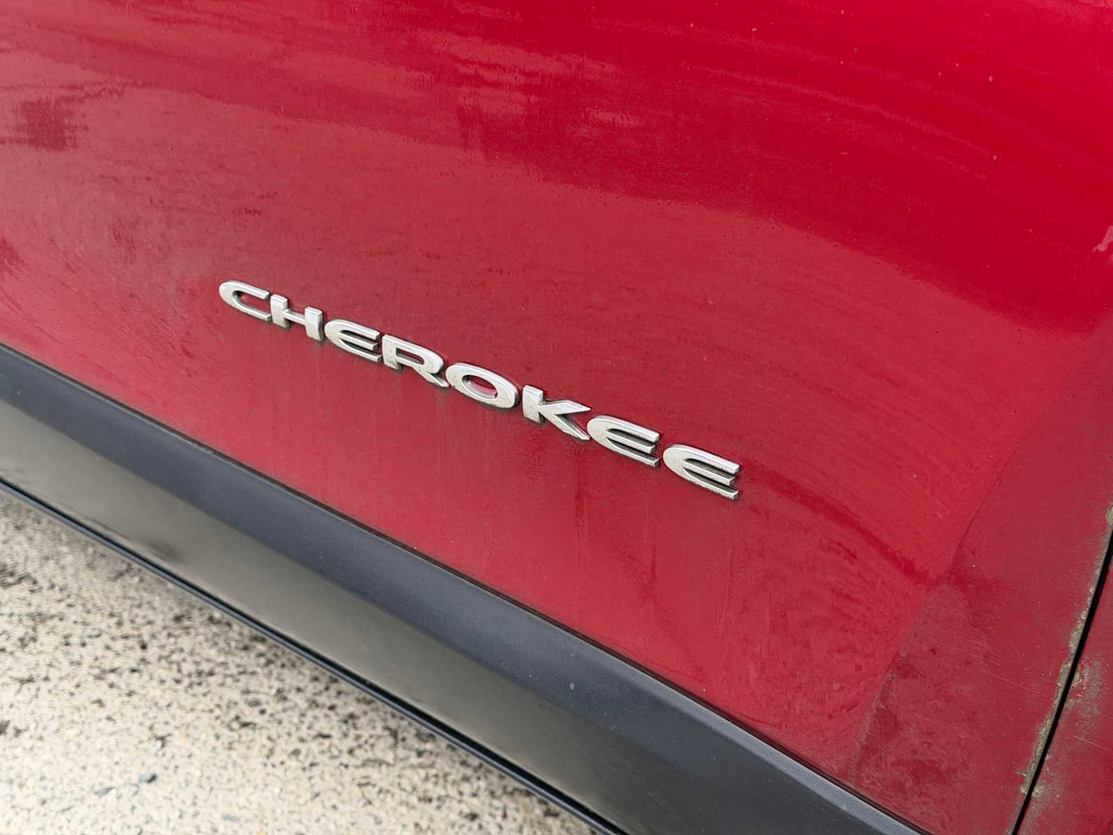 Thumbnail: 2015 Jeep Cherokee - 17