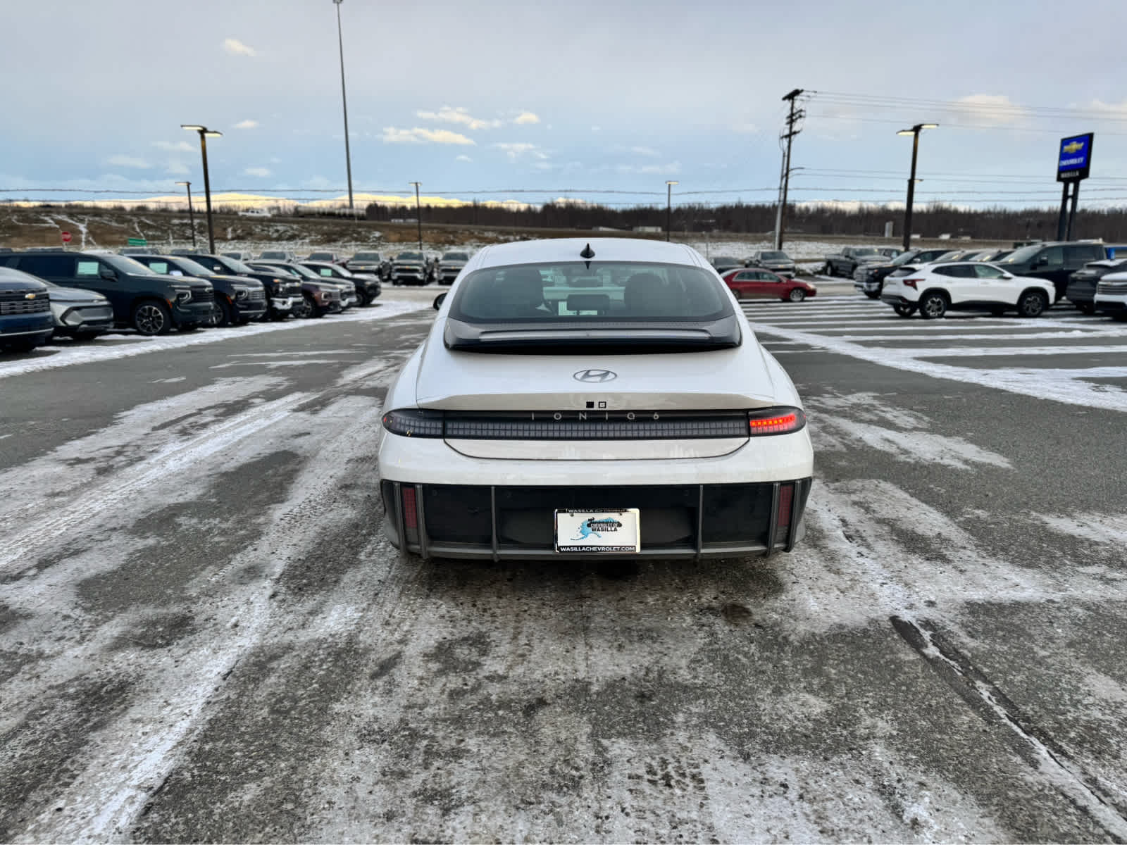 Thumbnail: 2023 Hyundai Ioniq 6 - 4