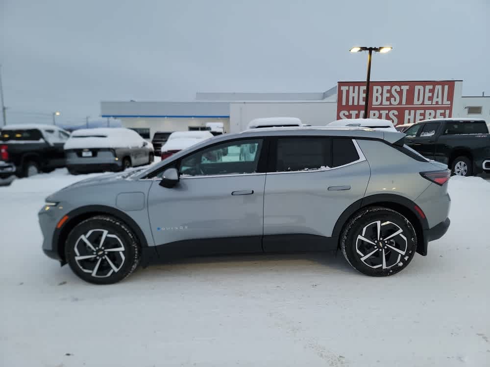 Thumbnail: 2026 Chevrolet Equinox - 2