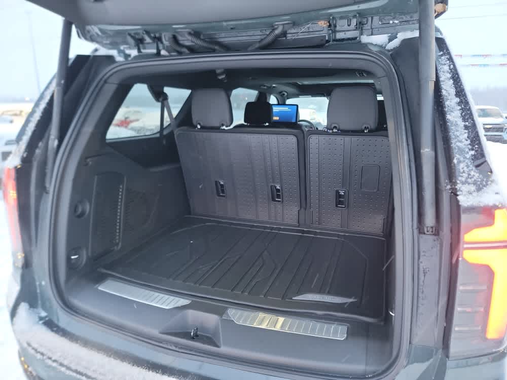 Thumbnail: 2026 Chevrolet Suburban - 19