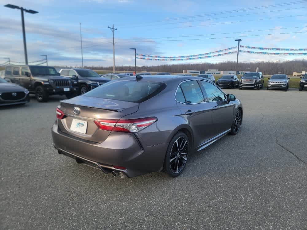 Thumbnail: 2019 Toyota Camry - 5